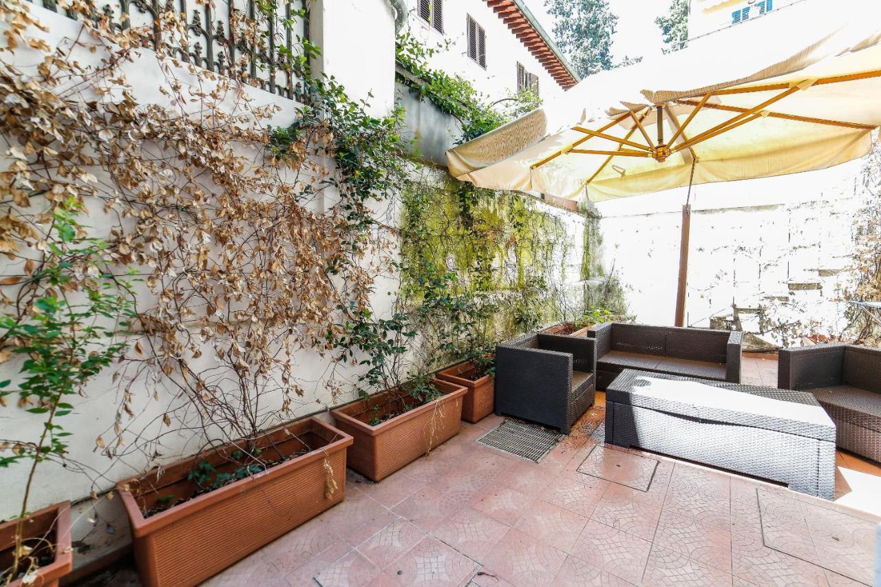 Traditional Apt Close To The Duomo - Private Yard! ฟลอเรนซ์ ภายนอก รูปภาพ